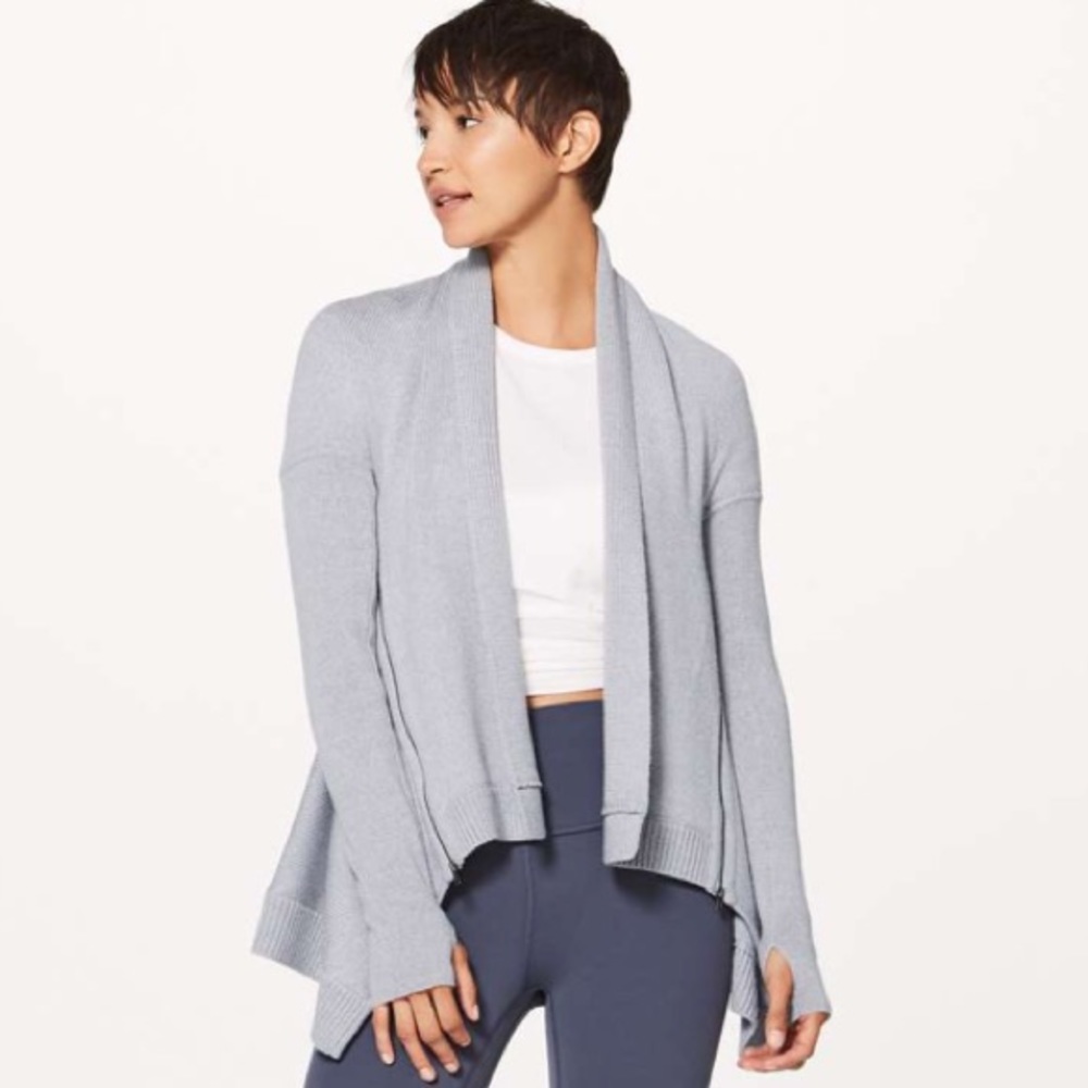 NWT* Lululemon Wrap It Up Sweater
Heathered Light Grey